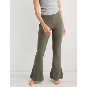 Aerie Waffle Knit LumberJane Flare Yoga Pants Slip On Thick Green Medium Lounge
